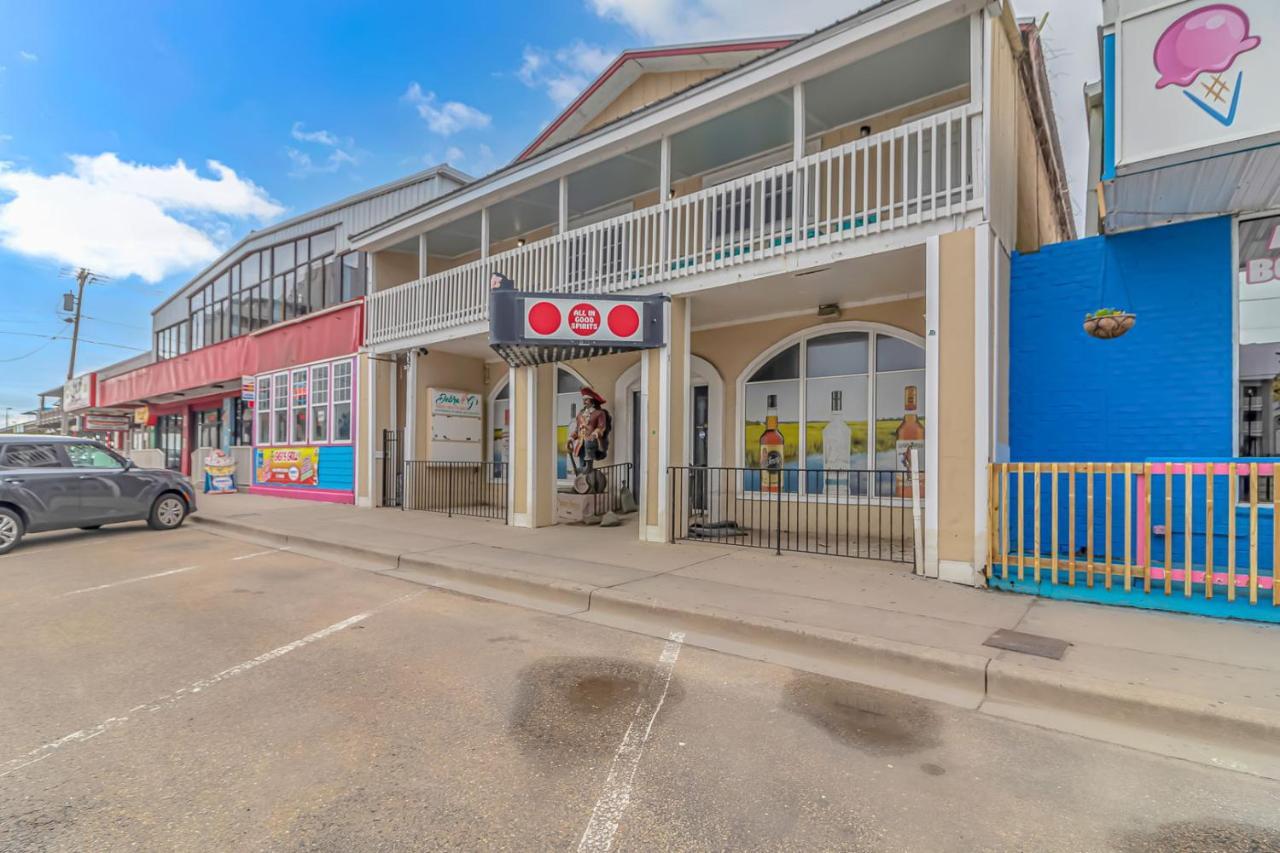 125 Atlantic Avenue Unit E - Pet Friendly! Walk To The Beach And Pier!1Br -1Ba - Sleeps 2-4 Guests! Myrtle Beach Exterior photo